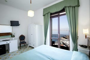 aHR0cHM6Ly9ob3RlbGltYWdlcy5zdW5ob3RlbHMubmV0L0hvdGVsSW5mby9ob3RlbEltYWdlRnVsbC5hc3B4P2lkPTc4NDMyOTA2