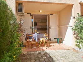 6B7798187DEF1FE084F5E80933A7D9CB