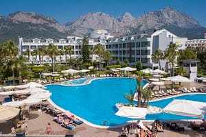 aHR0cHM6Ly9pbWFnZXMuY29yZW5kb25yZXNvdXJjZXMuY29tL0wxRTM0MEExVzE2MDBIMTA2Ni5qcGc_dj0yNjAxMjYxMTI3NDQ