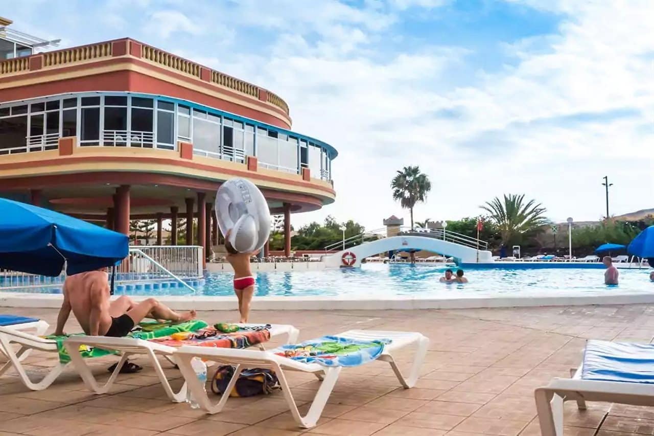 aHR0cHM6Ly9ob3RlbGltYWdlcy5zdW5ob3RlbHMubmV0L0hvdGVsSW5mby9ob3RlbEltYWdlRnVsbC5hc3B4P2lkPTQ2MTUzNzM