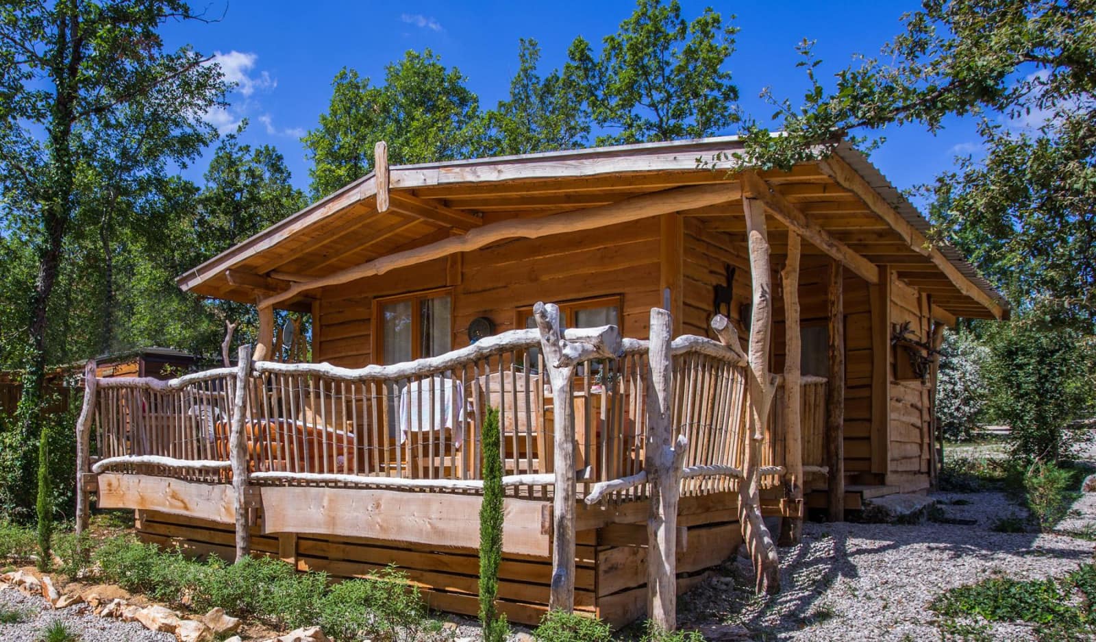 chalet-camping-les-3-cantons