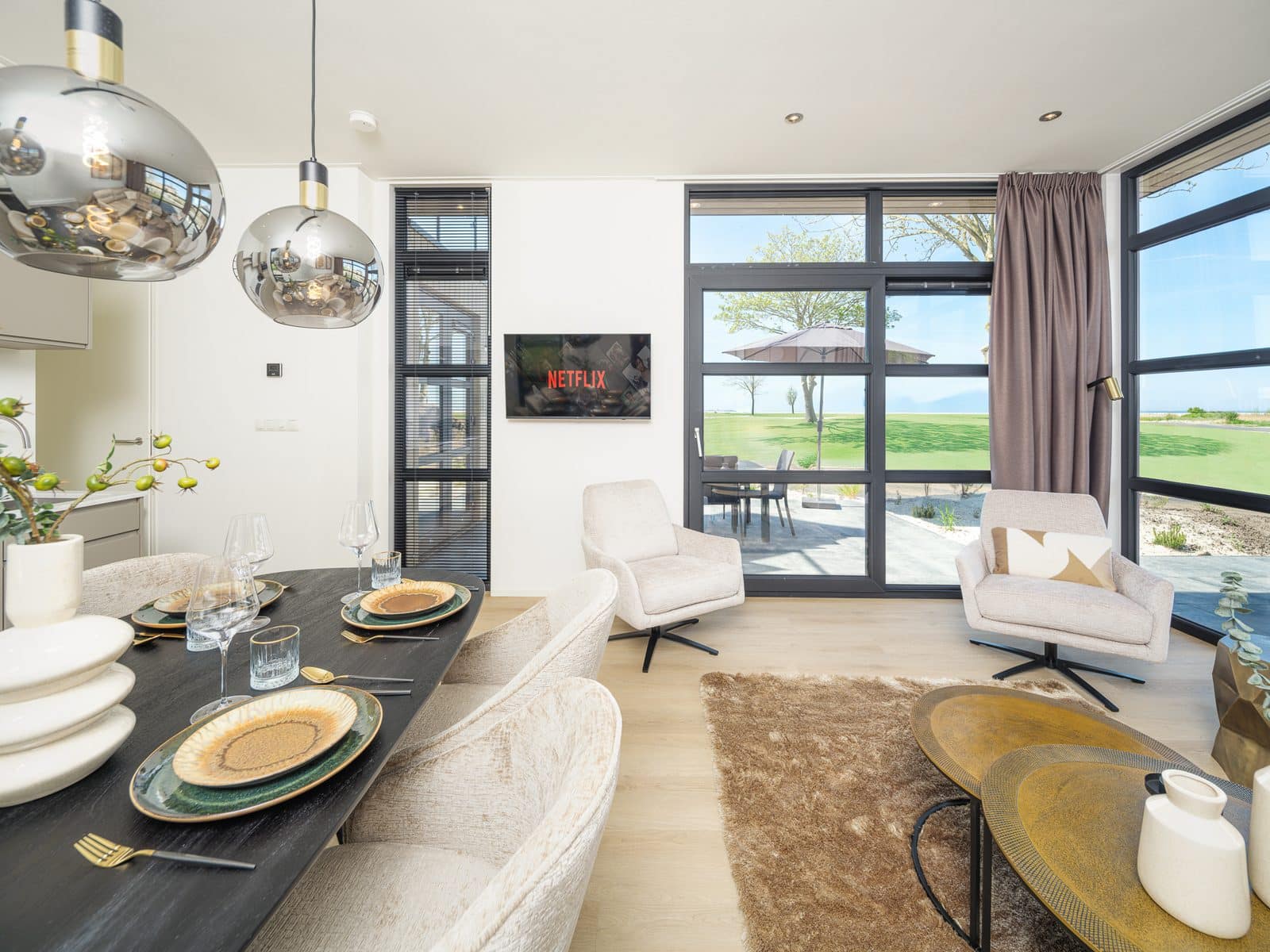 cover_HOOFDFOTO_-_EDIT_-_20250430-DickRuumpolFotografie-MarinaPark_Beach_Resort_Soal-LR-024