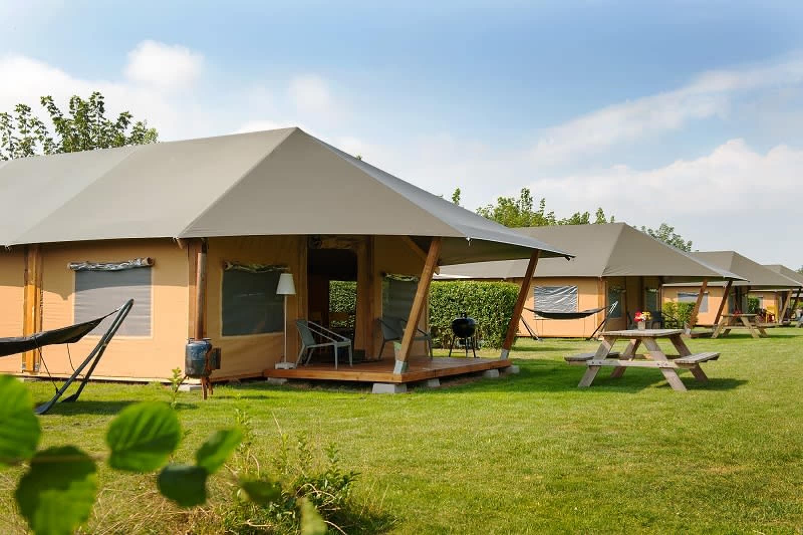 barntent-farmcamps-de-kalverliefde