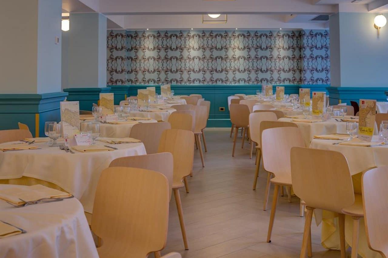 aHR0cHM6Ly9ob3RlbGltYWdlcy5zdW5ob3RlbHMubmV0L0hvdGVsSW5mby9ob3RlbEltYWdlRnVsbC5hc3B4P2lkPTEwNjYzNjMy