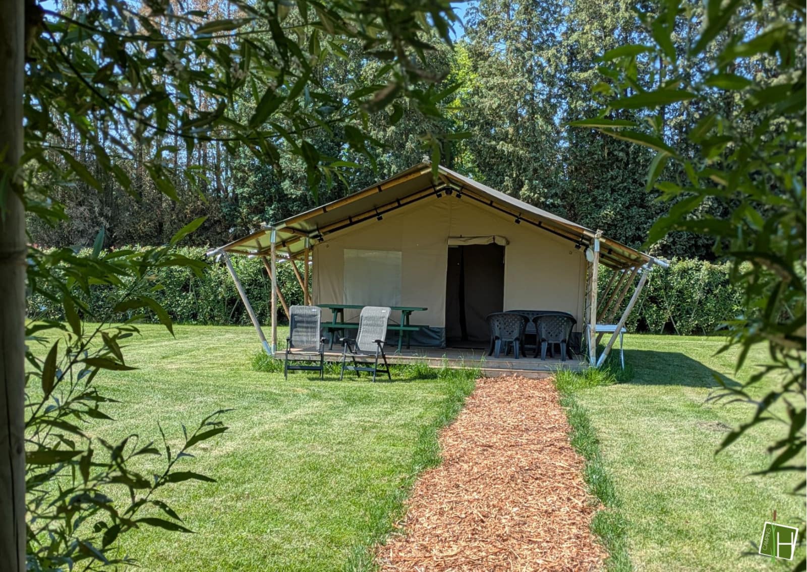 safaritent-wilg-camping-houtum