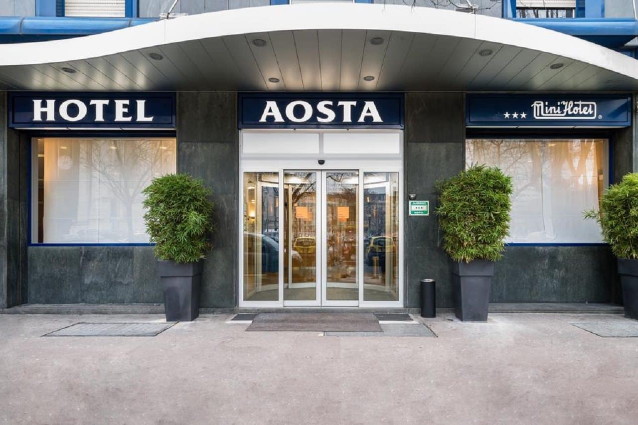 aHR0cHM6Ly9ob3RlbGltYWdlcy5zdW5ob3RlbHMubmV0L0hvdGVsSW5mby9ob3RlbEltYWdlRnVsbC5hc3B4P2lkPTEwNzIzNjk2