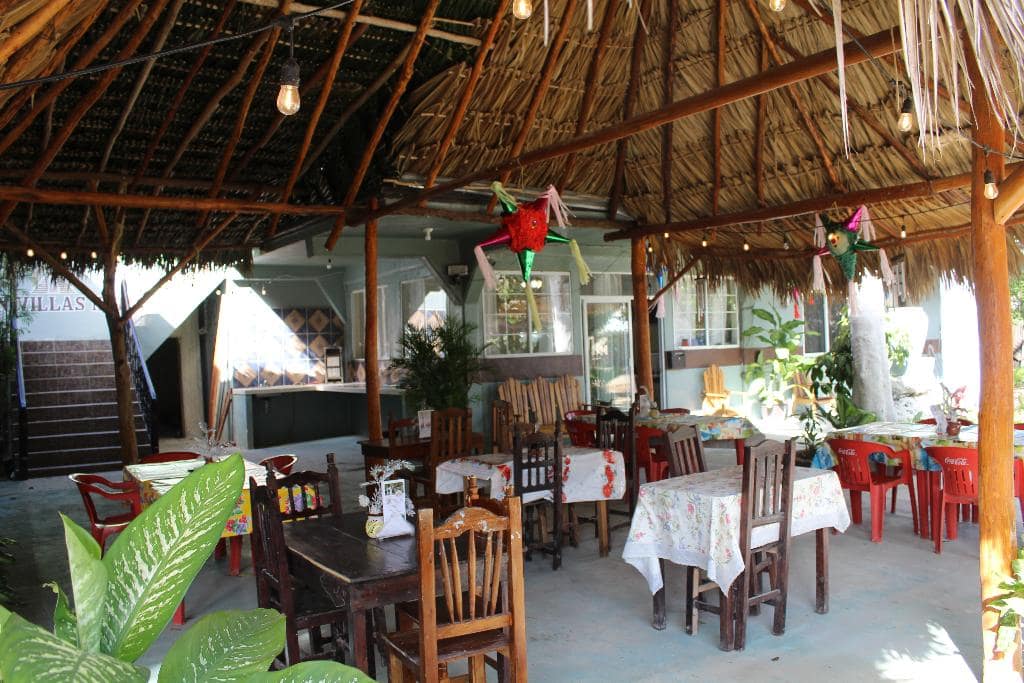 aHR0cDovL3Bob3Rvcy5ob3RlbGJlZHMuY29tL2dpYXRhL3hsLzY2LzY2ODk4My82Njg5ODNhX2hiX3JfMDAxLkpQRw