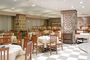 aHR0cHM6Ly9ob3RlbGltYWdlcy5zdW5ob3RlbHMubmV0L0hvdGVsSW5mby9ob3RlbEltYWdlRnVsbC5hc3B4P2lkPTUzMTYxMQ