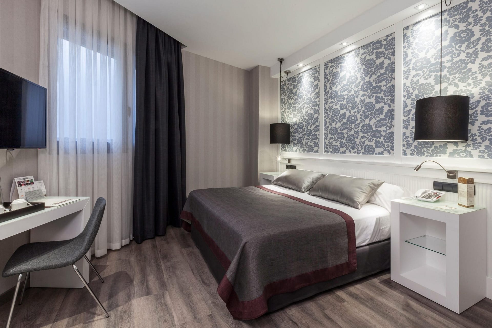 aHR0cHM6Ly9ob3RlbGltYWdlcy5zdW5ob3RlbHMubmV0L0hvdGVsSW5mby9ob3RlbEltYWdlLmFzcHg_aWQ9NDA2ODA4NDQ