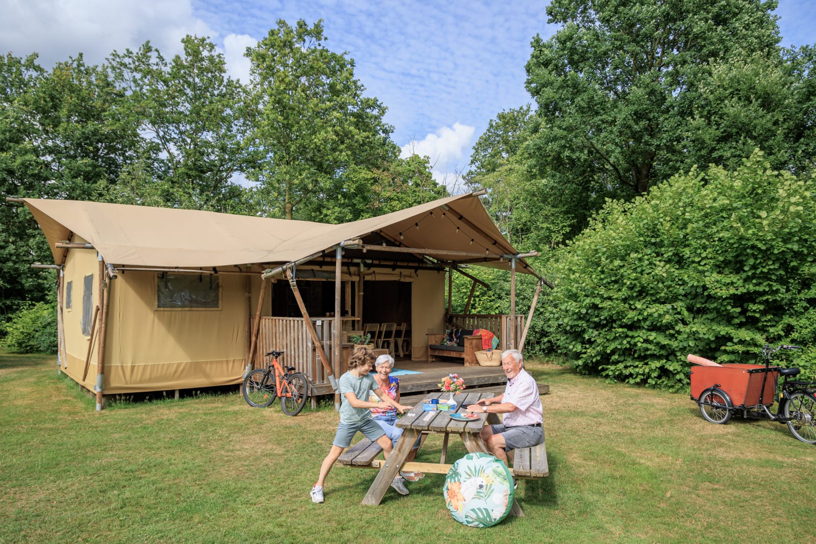 safaritent-vogelkers-recreatiepark-kaps