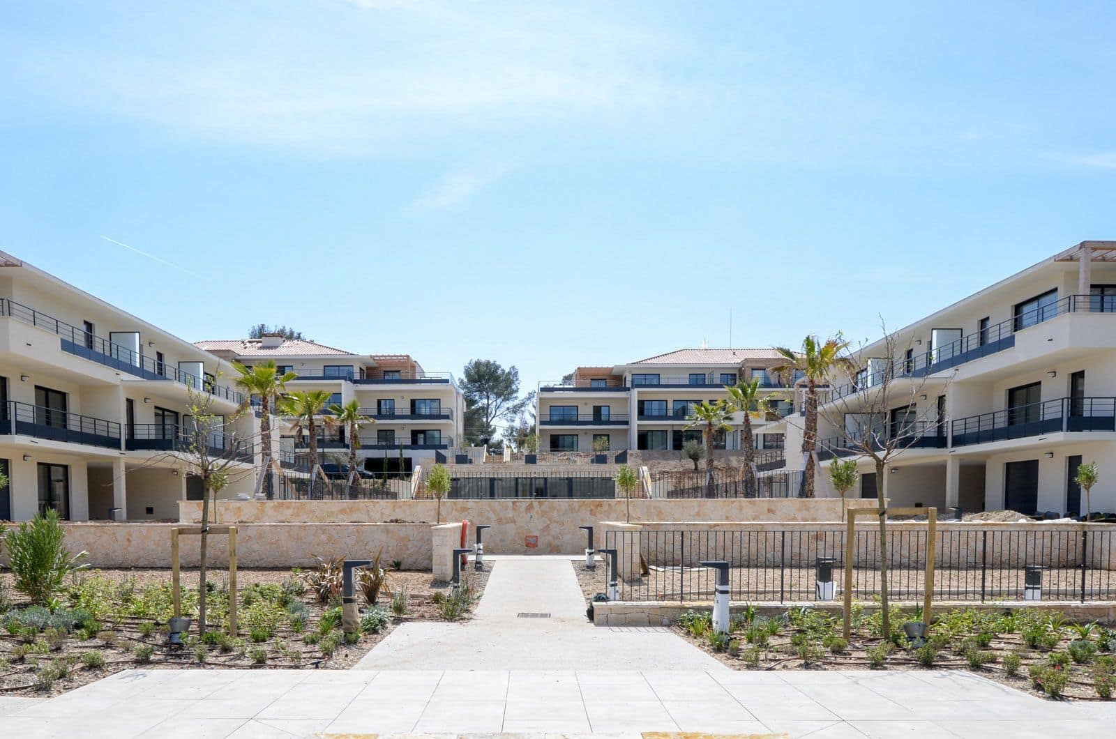 HolidaySuites_Vence_overview