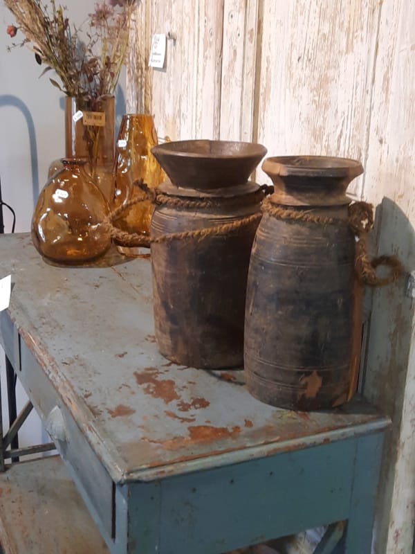noodsituatie Achtervoegsel Jet Oude houten Nepalese vaas — Vintage Woondecoratie, Vintage Woondecoratie —  Les Brocanteurs - Ommen