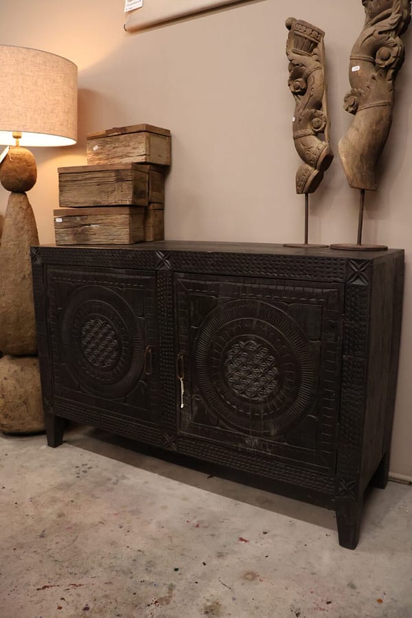 Vintage dressoir 150324