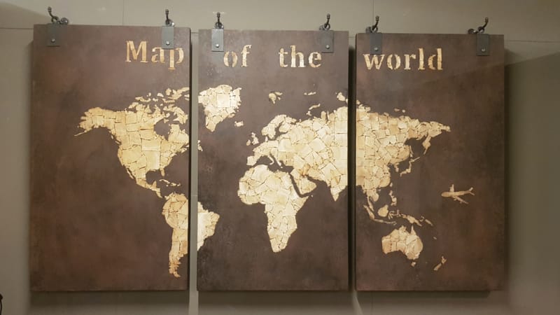 ruw Incarijk stok map of the world — Wanddecoratie — Les Brocanteurs - Ommen