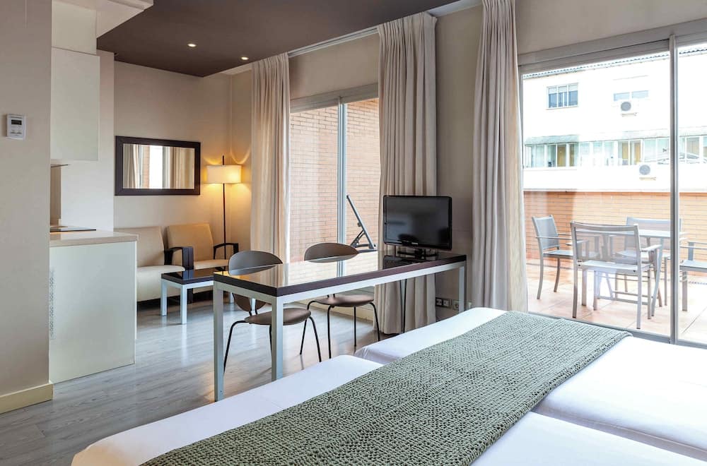 77d844fd4ef81e751ce9170d972f8444