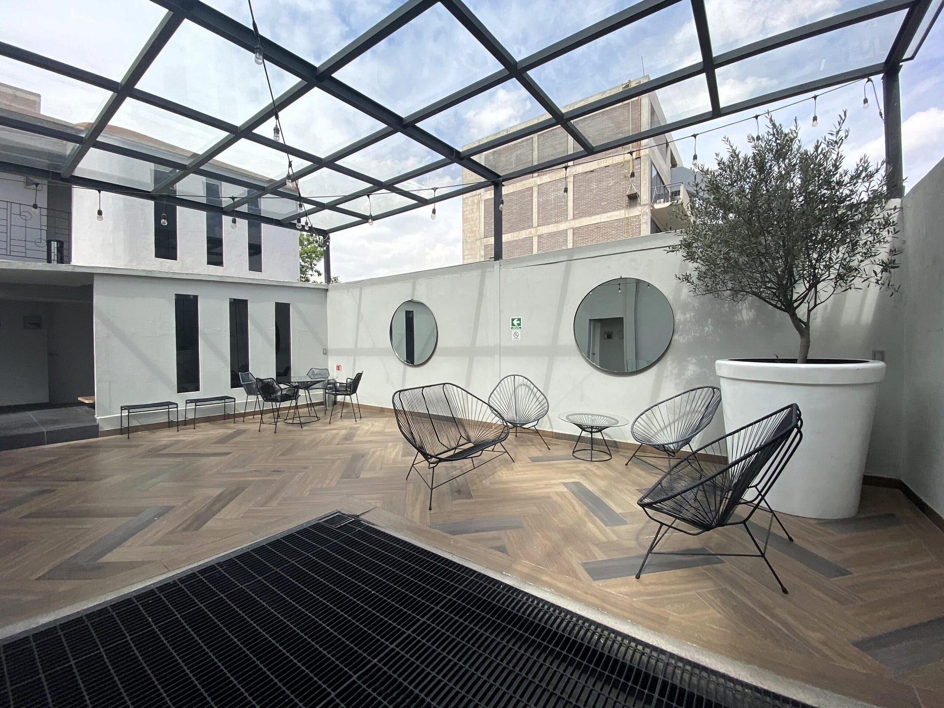 aHR0cHM6Ly9iMmRtYy53Mm0udHJhdmVsL2ltYWdlcy91cGxvYWQvaG90ZWxzLzMzNzM0L1RFUlJBWkFfcmVzdWx0YWRvLmpwZw