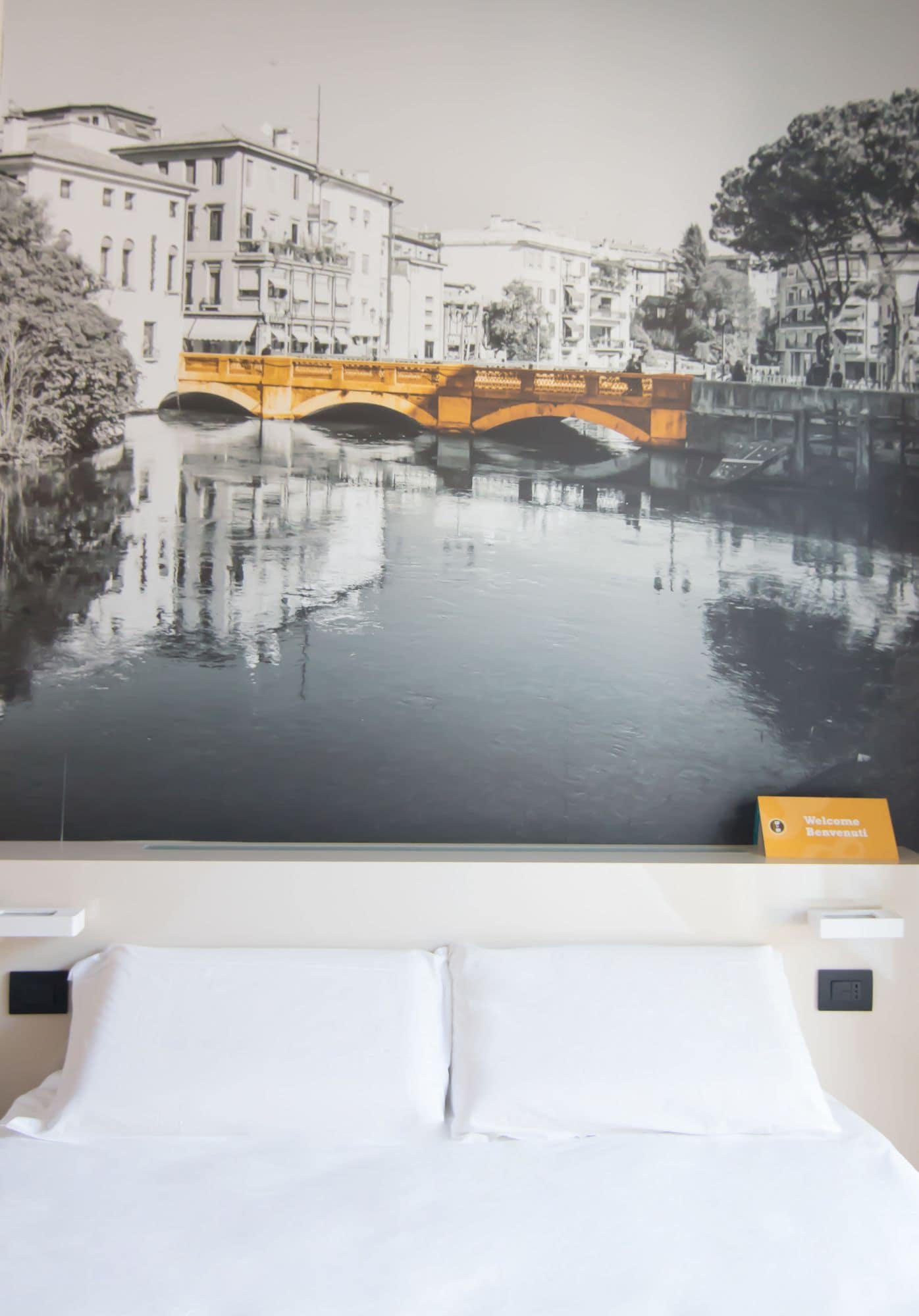 aHR0cHM6Ly9ob3RlbGltYWdlcy5zdW5ob3RlbHMubmV0L0hvdGVsSW5mby9ob3RlbEltYWdlRnVsbC5hc3B4P2lkPTYxMDUyMzg