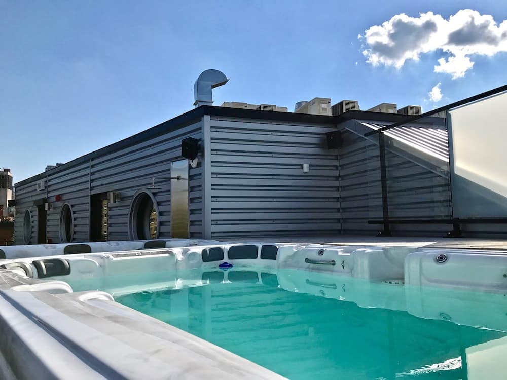 cbe8112a690414a74d2683cb59742302