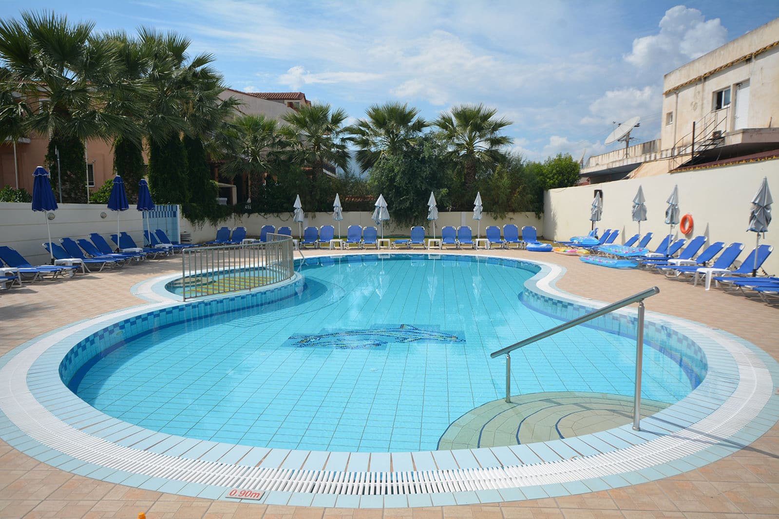 L1E13654A1W1600H1066