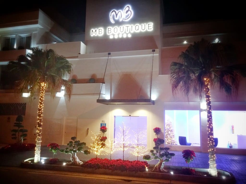 aHR0cDovL3Bob3Rvcy5ob3RlbGJlZHMuY29tL2dpYXRhL3hsLzAwLzAwMDM0NS8wMDAzNDVhX2hiX2FfMDA1LmpwZw