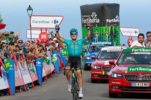 Alexey Lutsenko, wint in de Vuelta 2017