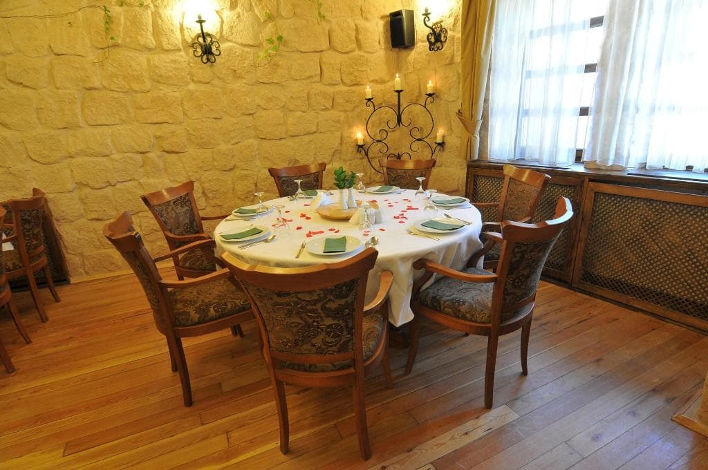 aHR0cDovL3Bob3Rvcy5ob3RlbGJlZHMuY29tL2dpYXRhL3hsLzg1Lzg1MDM2MC84NTAzNjBhX2hiX3JfMDAzLmpwZw