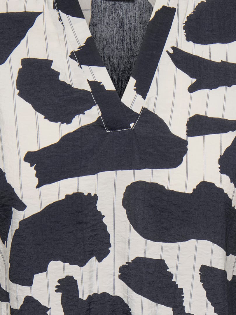 CARMISIA 2/4 V-NECK TOP AOP - Afbeelding 3