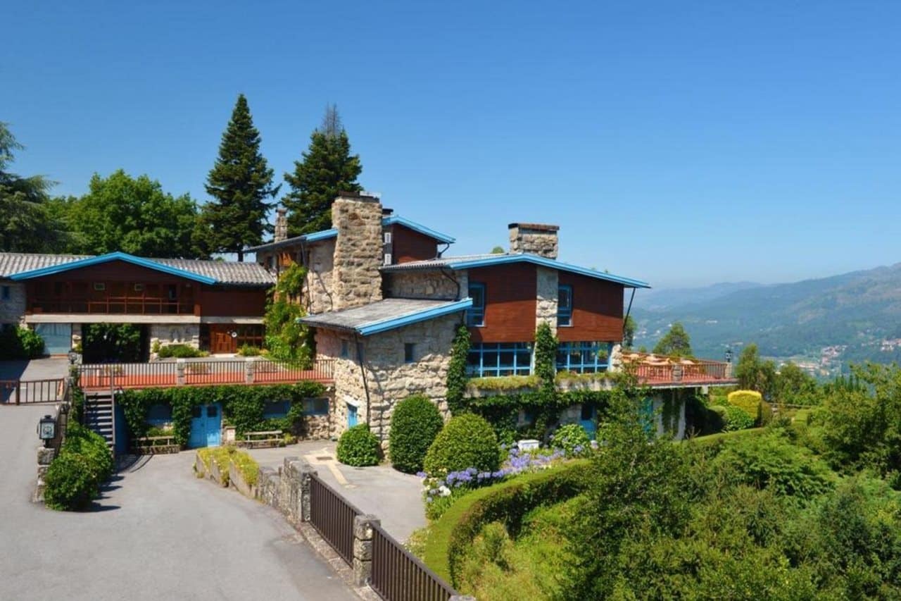 aHR0cHM6Ly9ob3RlbGltYWdlcy5zdW5ob3RlbHMubmV0L0hvdGVsSW5mby9ob3RlbEltYWdlRnVsbC5hc3B4P2lkPTEwODc1MTM3