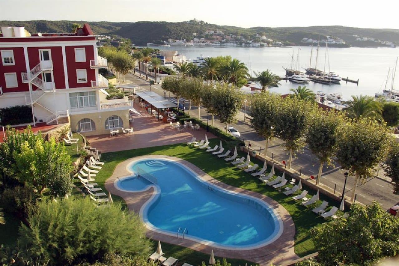 aHR0cHM6Ly9ob3RlbGltYWdlcy5zdW5ob3RlbHMubmV0L0hvdGVsSW5mby9ob3RlbEltYWdlRnVsbC5hc3B4P2lkPTEwNjQ5MjU1