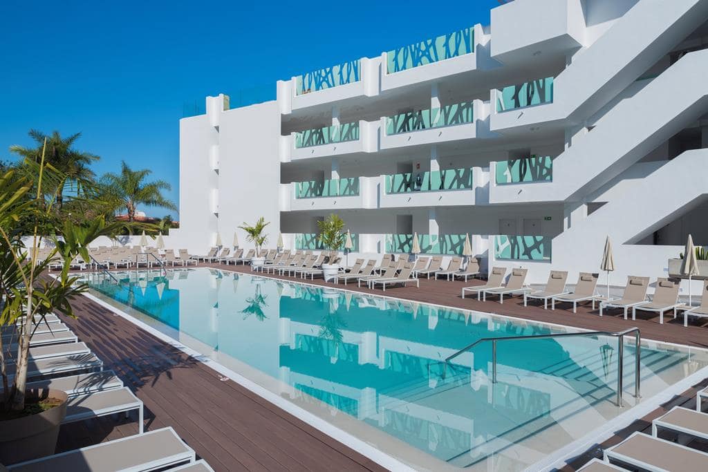 aHR0cHM6Ly9tZWRpYS50dWljb250ZW50Lm5sL0E2RS9BNkVGRjIzRTcyMUY3RDM3MzAzN0QwNEI3Rjk1NTdDQS5qcGc