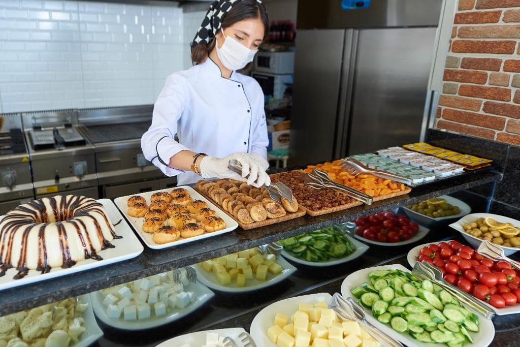 aHR0cDovL3Bob3Rvcy5ob3RlbGJlZHMuY29tL2dpYXRhL3hsLzAxLzAxOTQ2OC8wMTk0NjhhX2hiX3JfMDAxLmpwZw