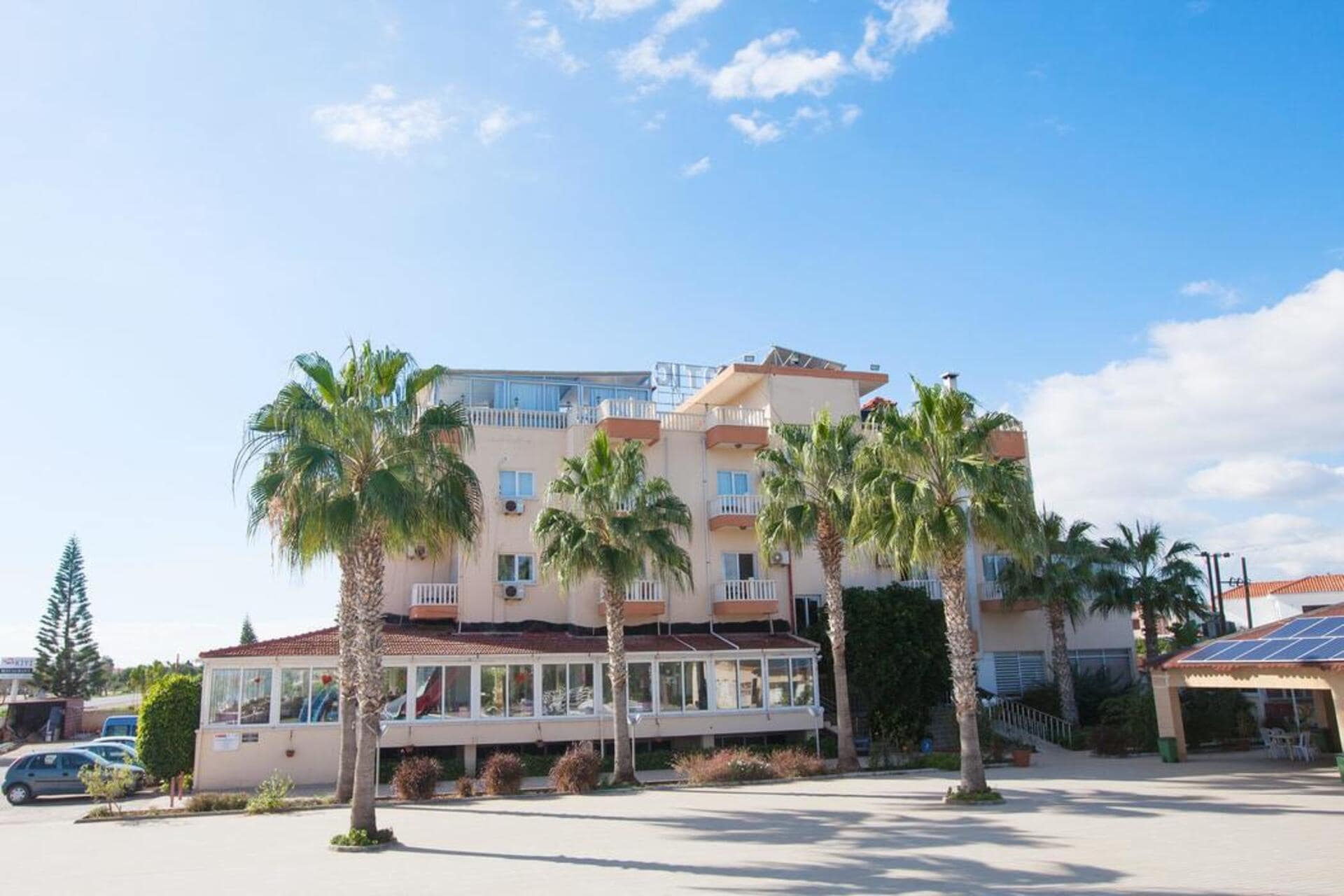 aHR0cHM6Ly9iMmRtYy53Mm0udHJhdmVsL2ltYWdlcy91cGxvYWQvaG90ZWxzLzM0OTM2LzEuanBn