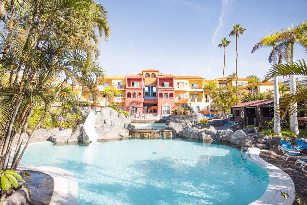 aHR0cHM6Ly9tZWRpYS50dWljb250ZW50Lm5sLzlDRi85Q0ZCMzlEMTc5NTE2NTM0M0RGQ0RBODVGMzAzRTU0My5qcGc