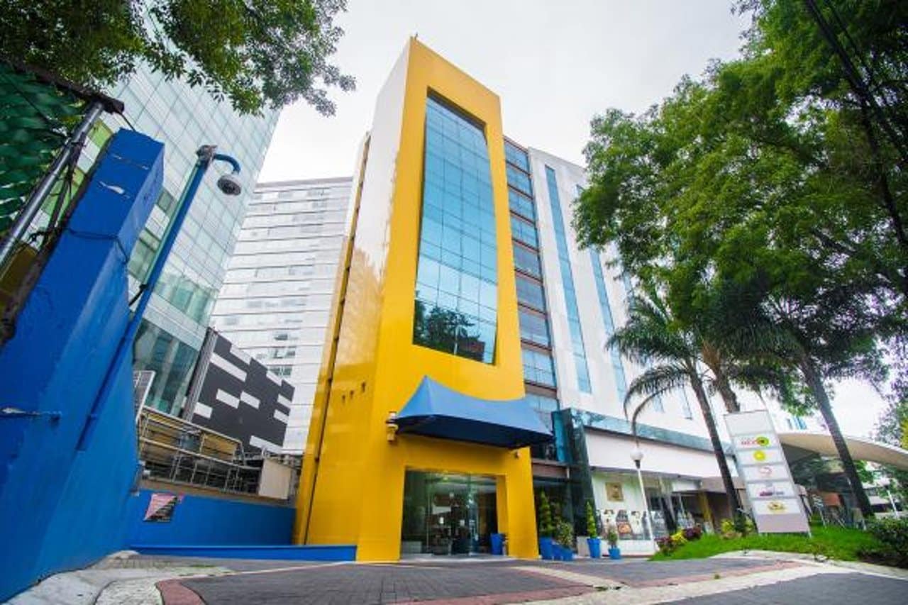 aHR0cHM6Ly9ob3RlbGltYWdlcy5zdW5ob3RlbHMubmV0L0hvdGVsSW5mby9ob3RlbEltYWdlRnVsbC5hc3B4P2lkPTI0NzgwMjg0