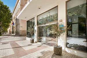 aHR0cHM6Ly9iMmRtYy53Mm0udHJhdmVsL2ltYWdlcy91cGxvYWQvaG90ZWxzLzM5NzYwL0EwMDAxX0xPU19MTEFOT1NfRmFjaGFkYS1FZGl0YXJfKDEpLmpwZw