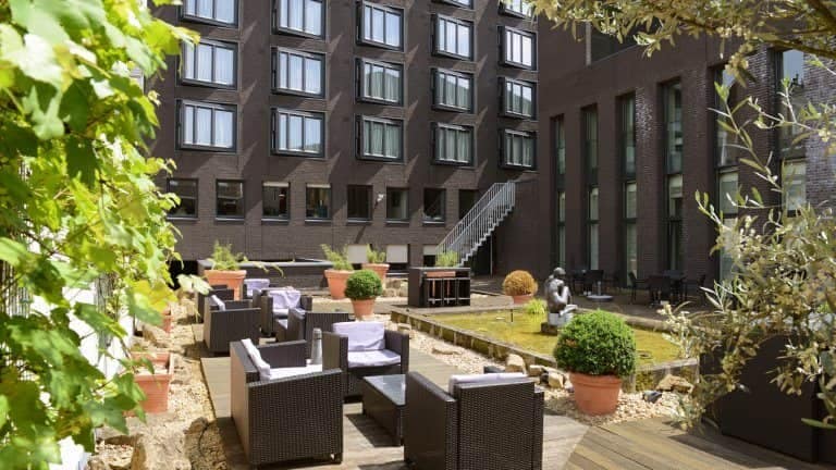 18867_c91418a2c74f8fff3eed8a0434946933