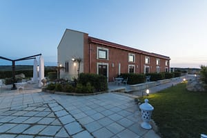 aHR0cHM6Ly9ob3RlbGltYWdlcy5zdW5ob3RlbHMubmV0L0hvdGVsSW5mby9ob3RlbEltYWdlRnVsbC5hc3B4P2lkPTg1NzE0Mjk