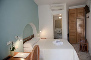 aHR0cHM6Ly9ob3RlbGltYWdlcy5zdW5ob3RlbHMubmV0L0hvdGVsSW5mby9ob3RlbEltYWdlRnVsbC5hc3B4P2lkPTc2MTM5NjY