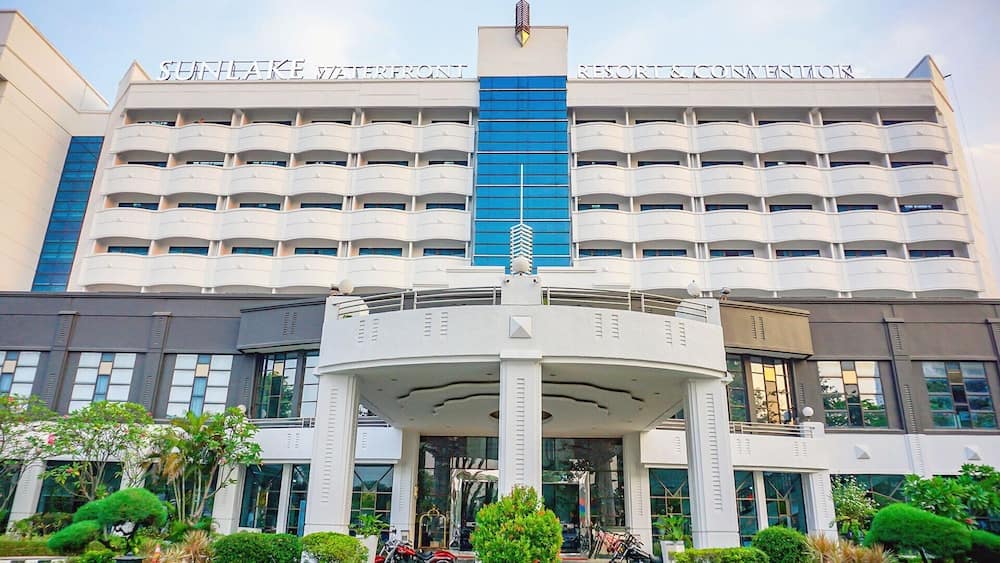 42038416c2d0488b859da86a3b768249