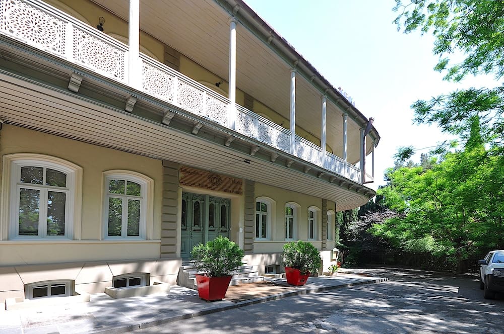 7aed18e2129f18bd94ad388ab23f7561