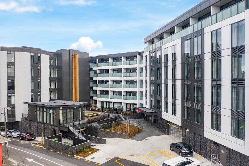 69bbdaaa4ff046bfd09819b8b8d98856