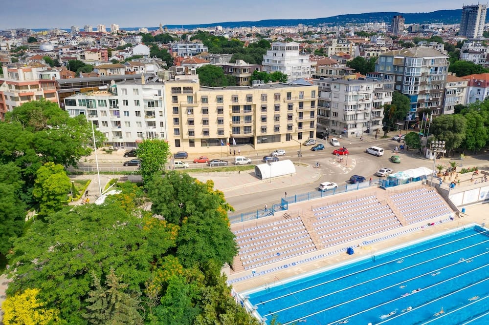 d883e2b48a1343c1a9ca2c578b2bb6eb