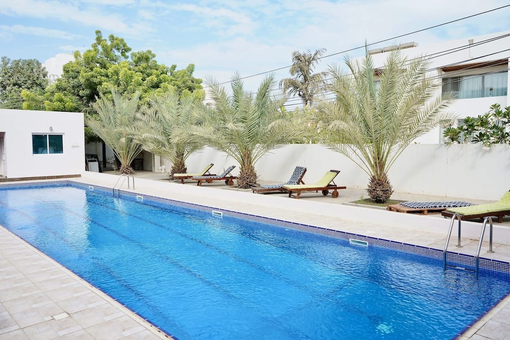 214cbec73b157f140e93268656b8a6b6