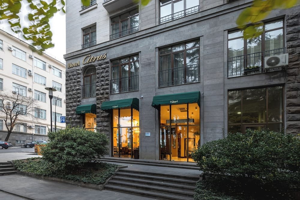 70dea9808189f1af11ba01b712545012