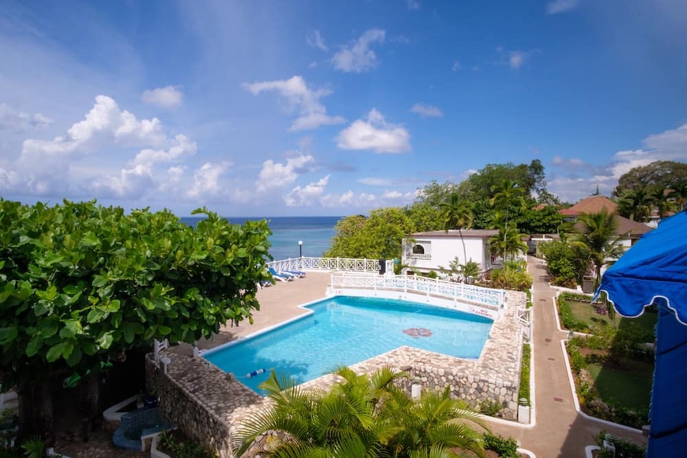 78a950e83c92ea0ffbfa0e66e0147afb