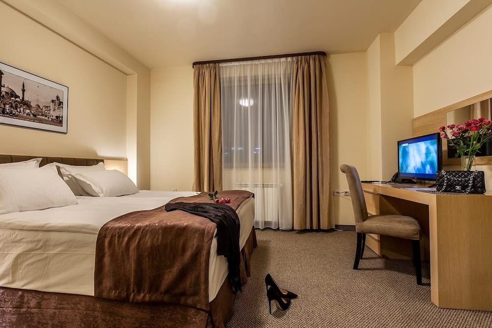 9d16b795484ed2c6c559f1c97d2703fe