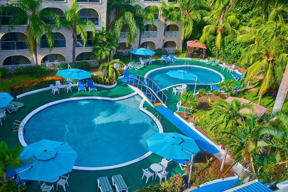 9f49e44ff6fd475efd3f7ba199c09903