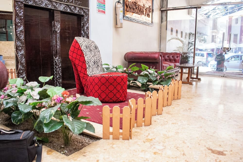 9f760950e9712c626566eaa346174412