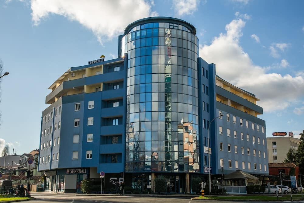 b78d489759d964a03a5a246a8df9efa1