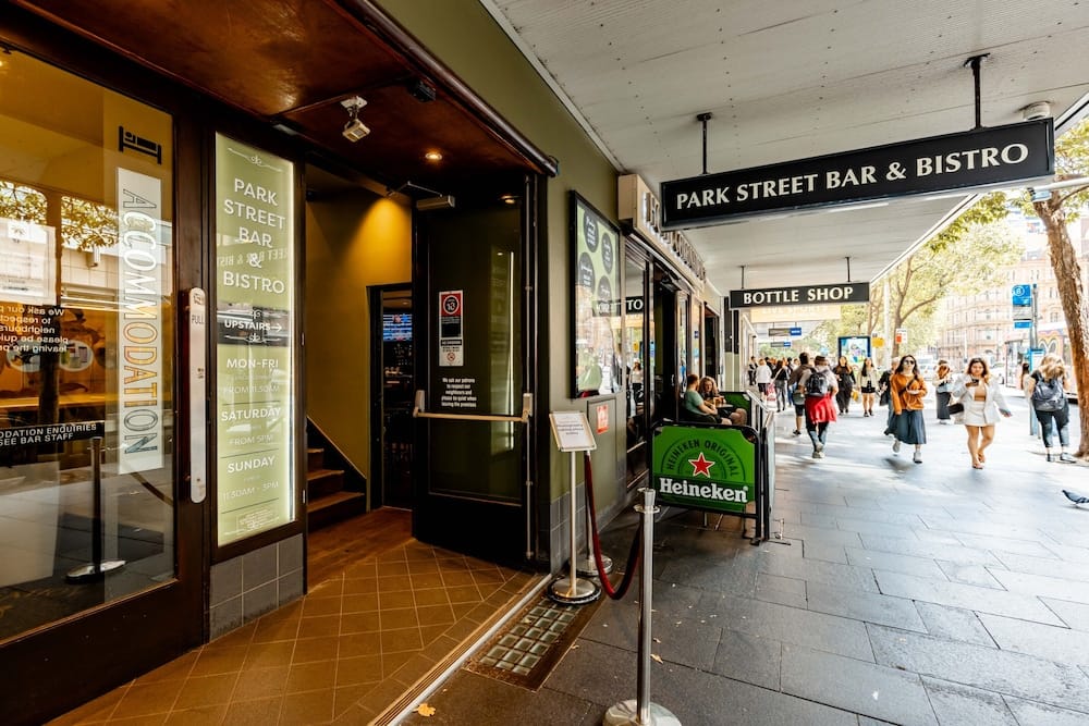 ec943ac92549683c9701683861415298